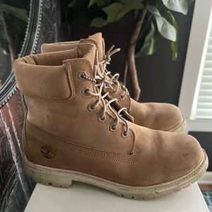 Timberland Beige Boot